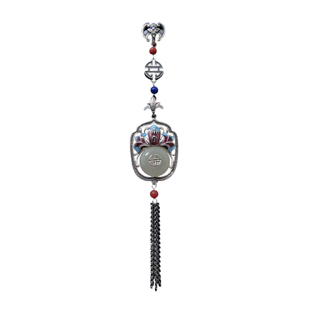 Beautiful Silver Pendant with Unique Style