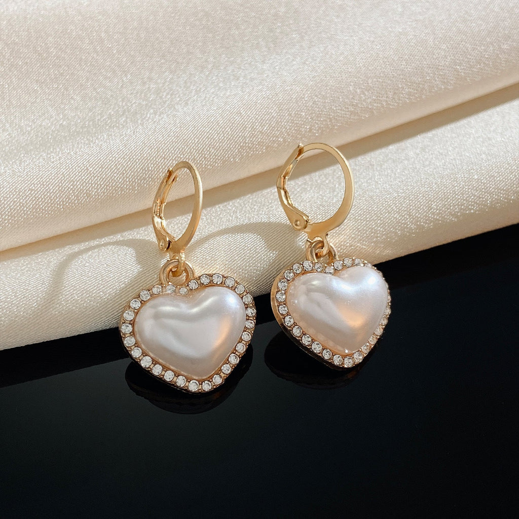 Romantic Pearl Set for Special Moments
