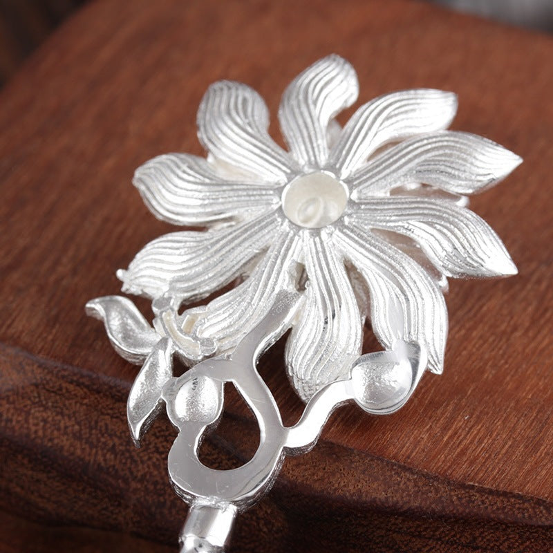 Stunning Silver Piece for Daily Wear
