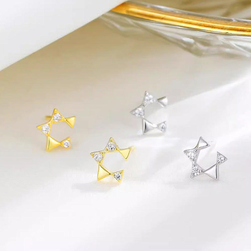 Romantic Gold Earring for Special Moments