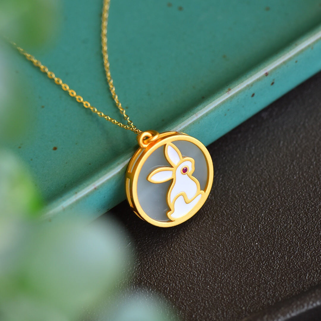Beautiful Silver Necklace with Unique Style
