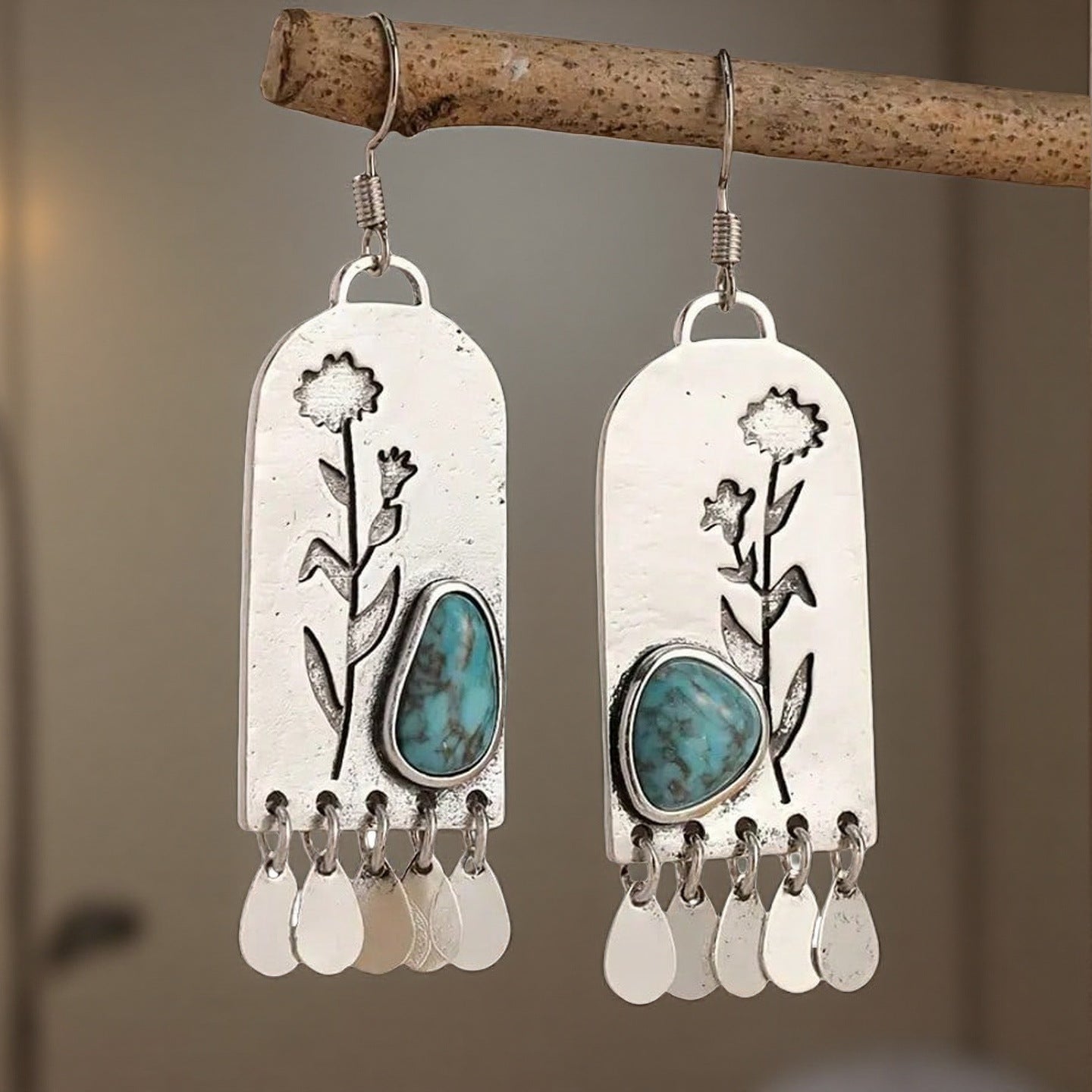 Charming Earring for Any Occasion