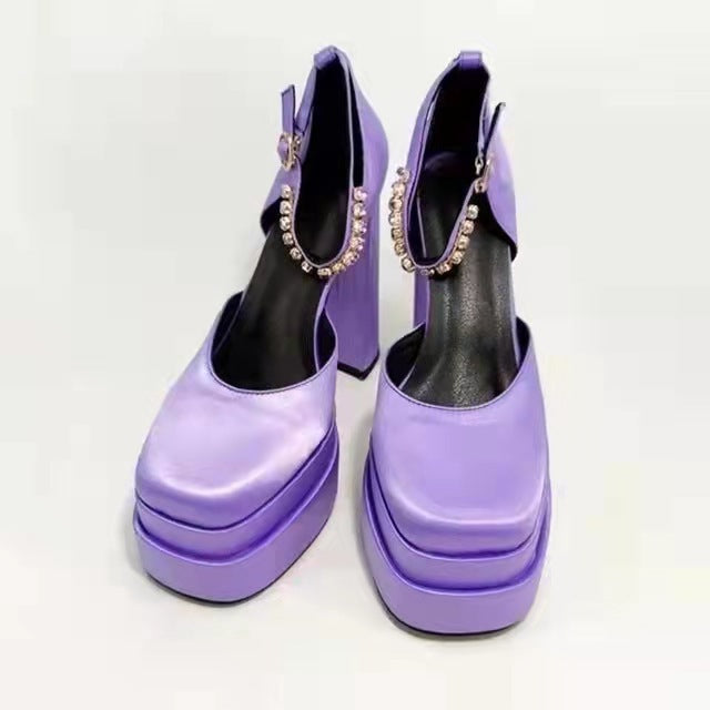 Chic Orthopedic Sandals with Unique Design