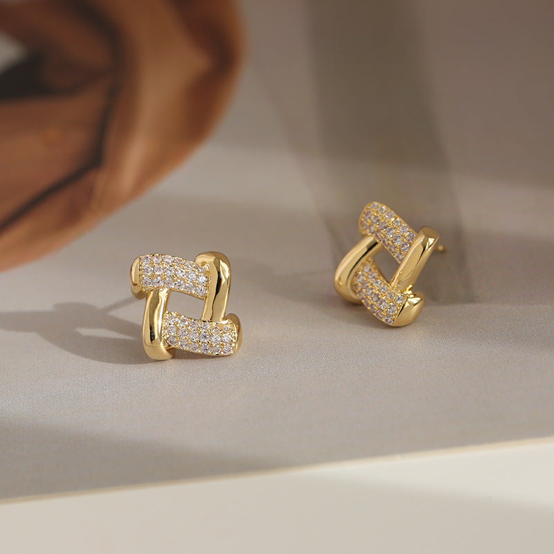 Stunning Earring for Daily Wear