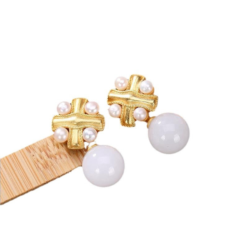 Beautiful Gold Earring with Unique Style