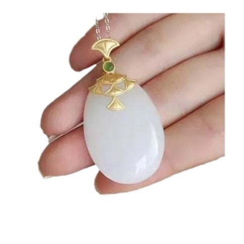Classic Necklace with Timeless Appeal