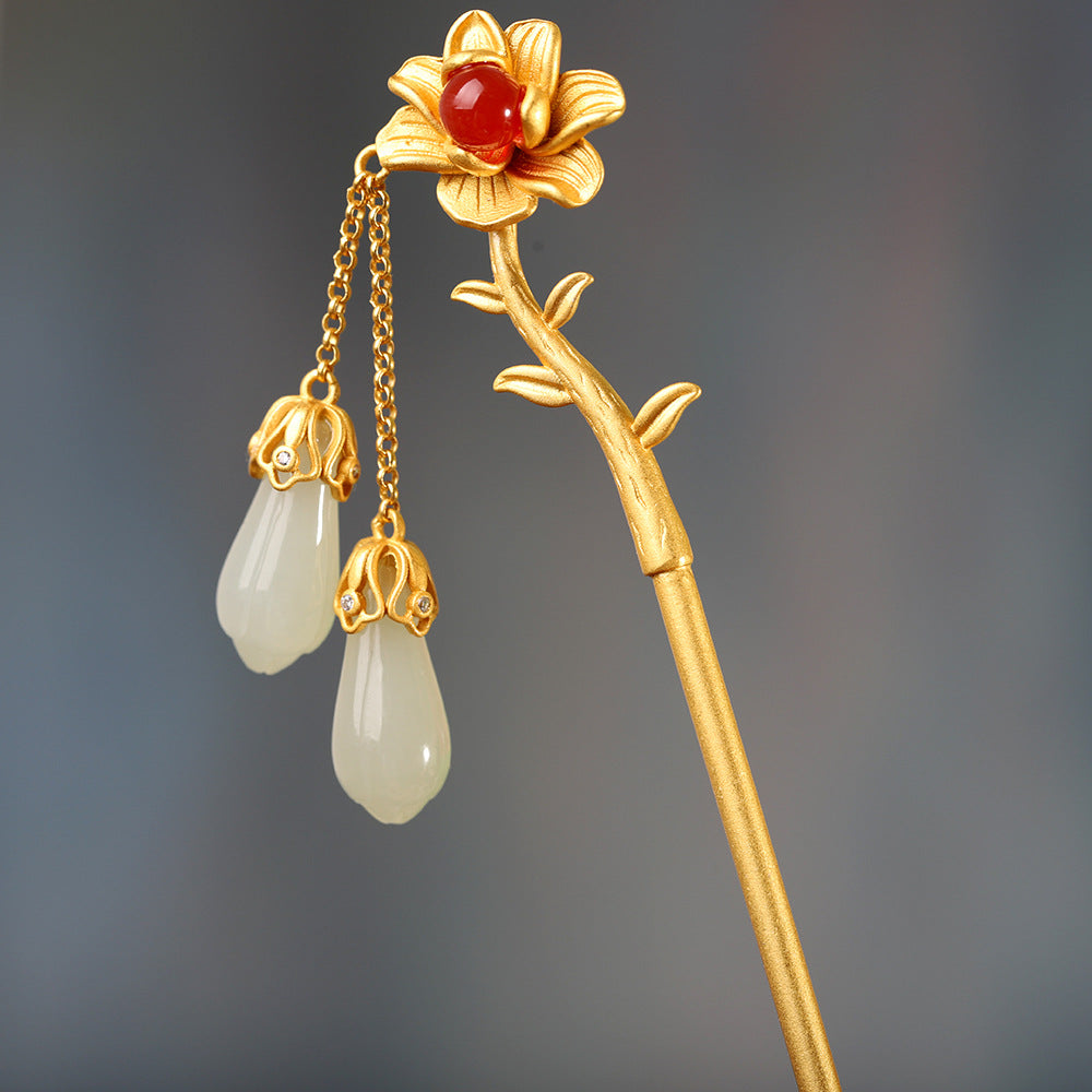 Beautiful Gold Piece with Unique Style