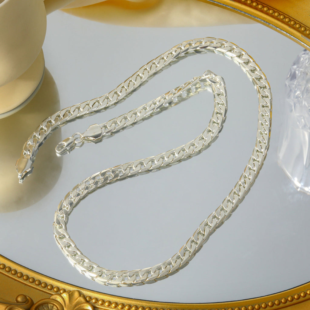 Stunning Necklace for Daily Wear