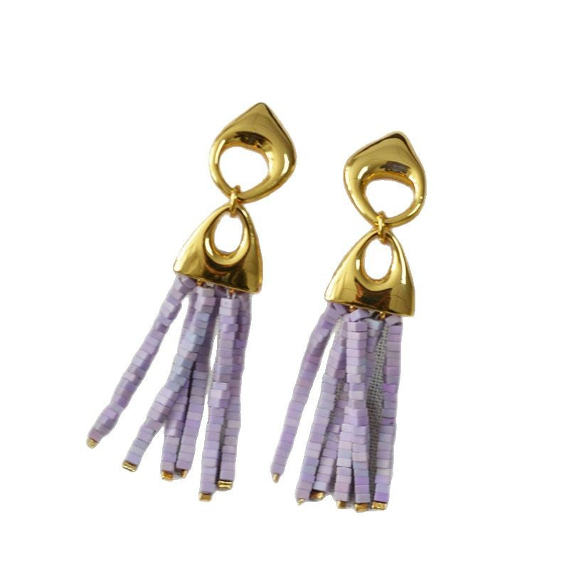 Charming Silver Earring for Any Occasion