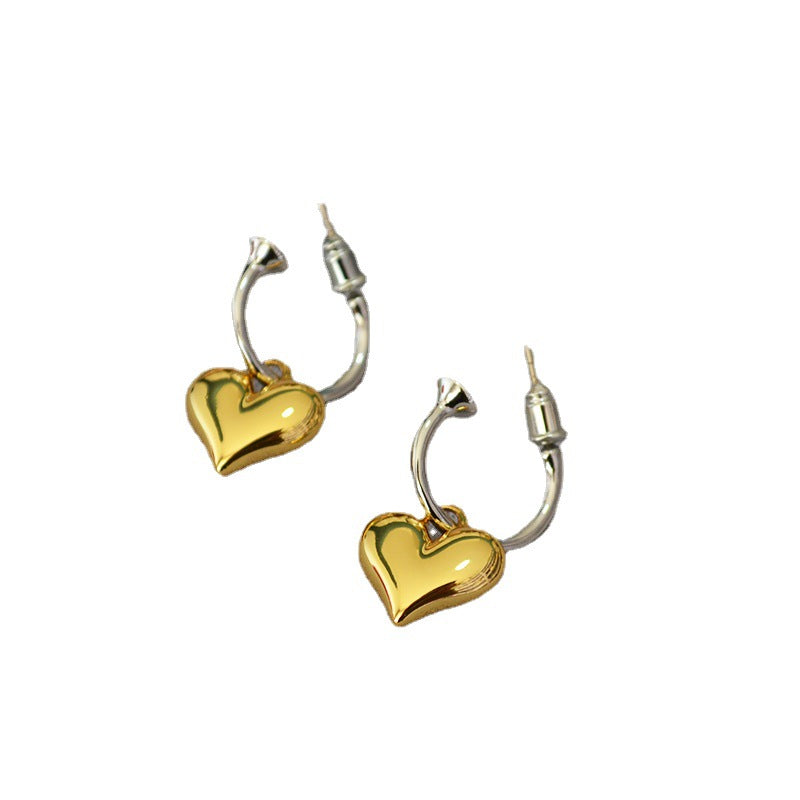 Beautiful Gold Earring with Unique Style