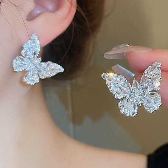 Stunning Earring for Daily Wear