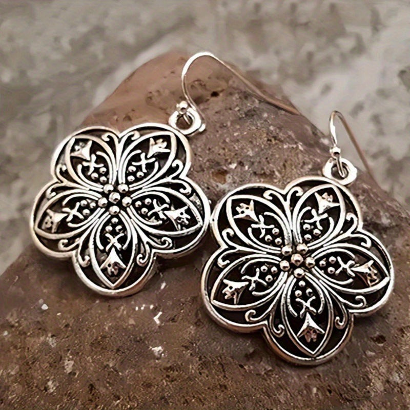 Elegant Silver Earring for Every Occasion