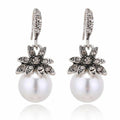 Classic Pearl Earring with Timeless Appeal