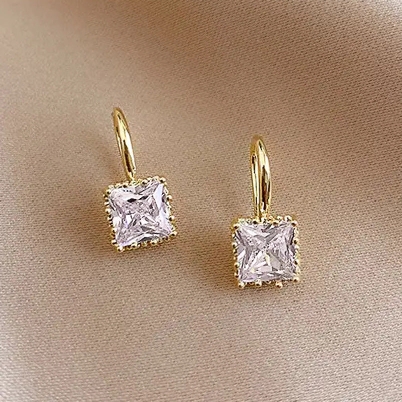Classic Earring with Timeless Appeal
