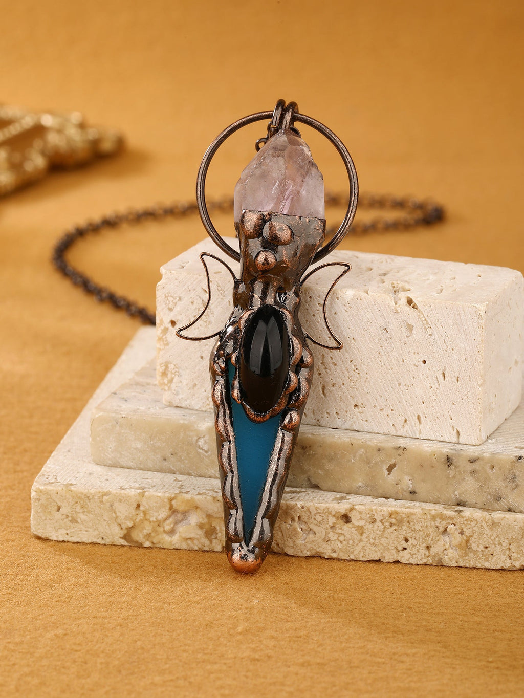Stunning Necklace for Daily Wear