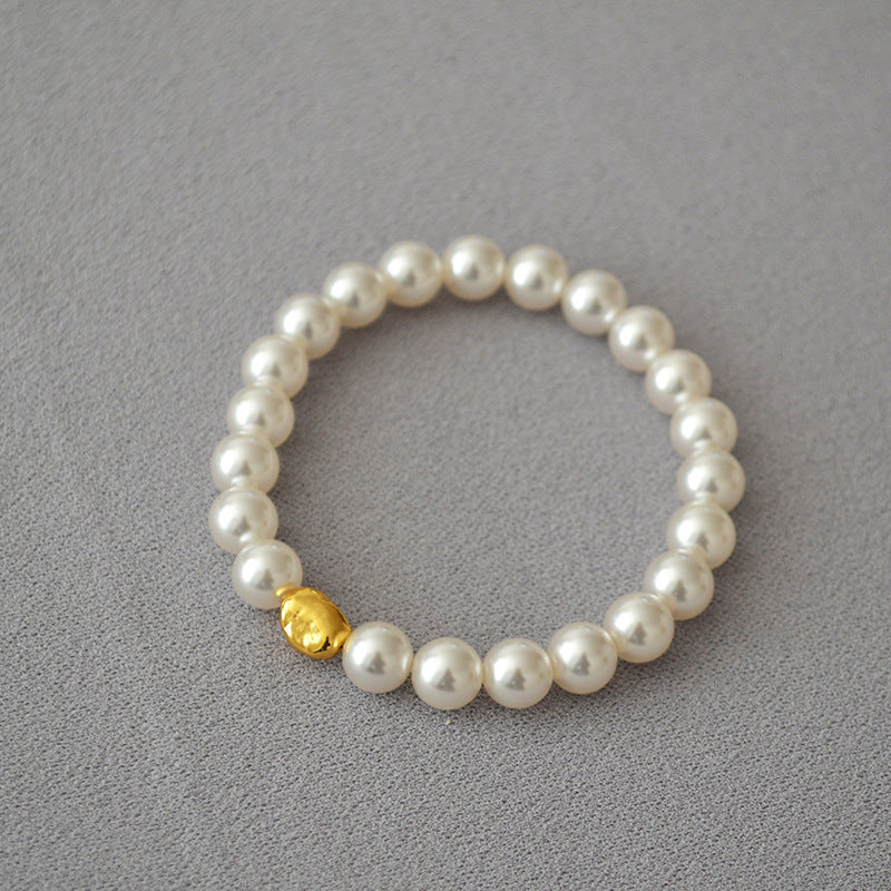 Romantic Gold Bracelet for Special Moments