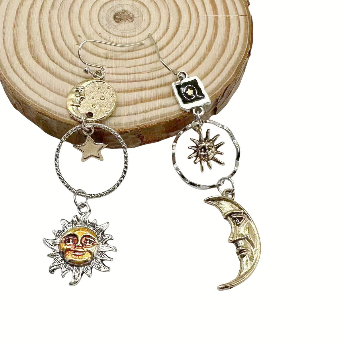 Stunning Earring for Daily Wear
