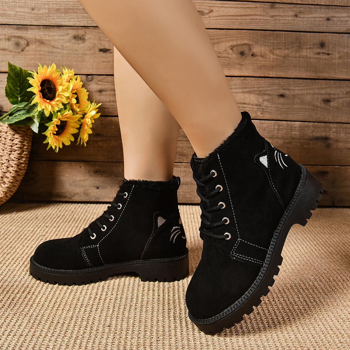Graceful Orthopedic Shoes for Modern Look