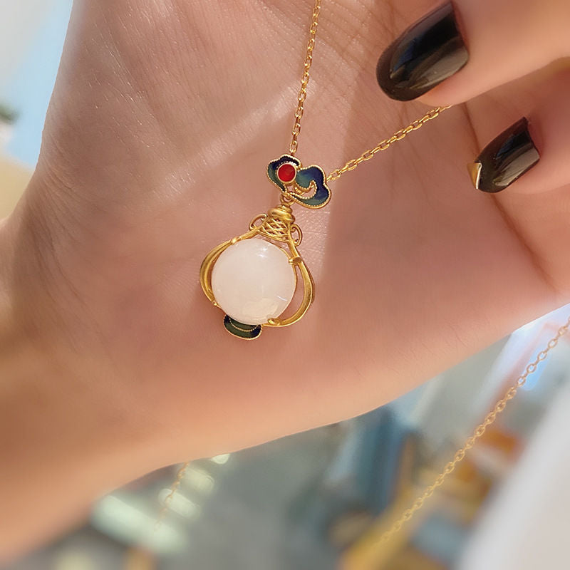 Romantic Pendant for Special Moments