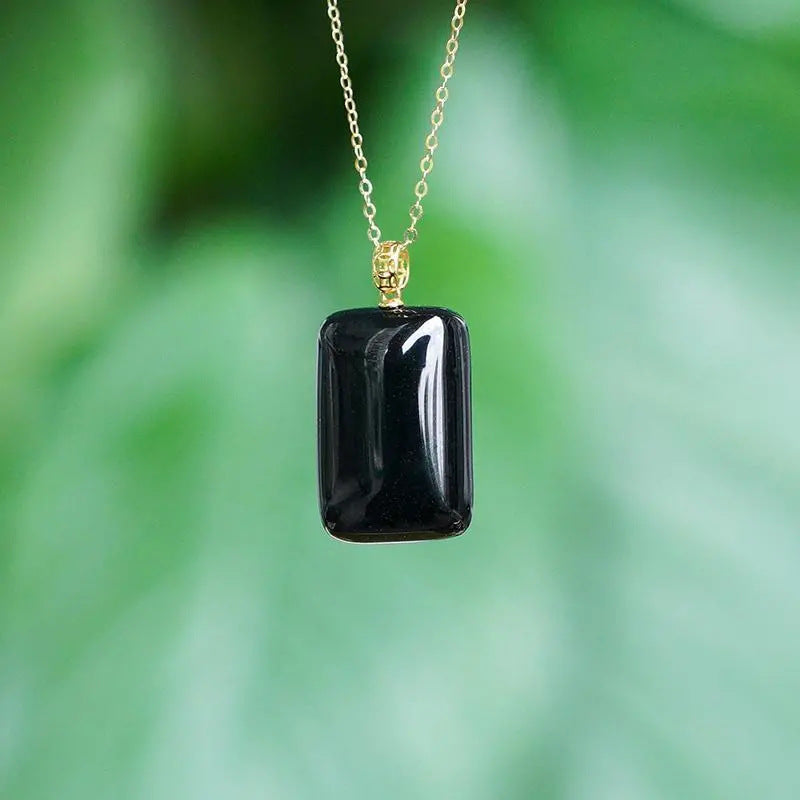 Stunning Silver Necklace for Daily Wear