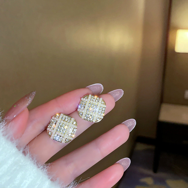 Romantic Earring for Special Moments