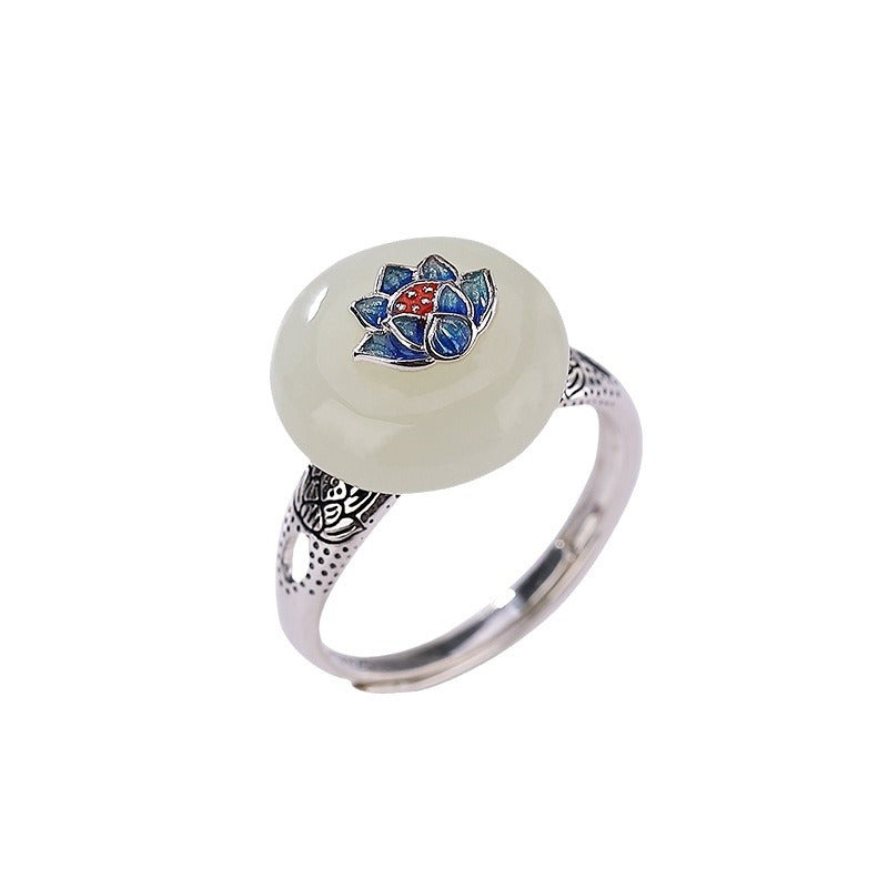 Classic Gold Ring with Timeless Appeal