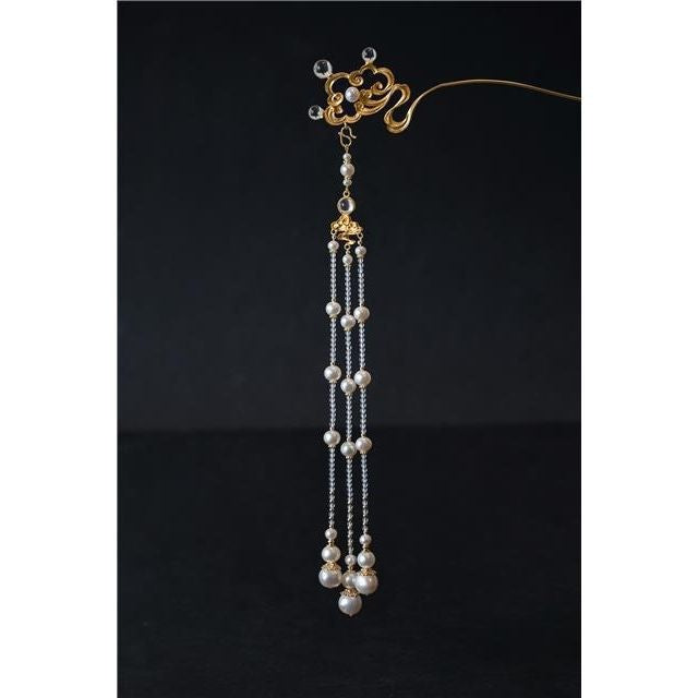 Beautiful Gold Piece with Unique Style