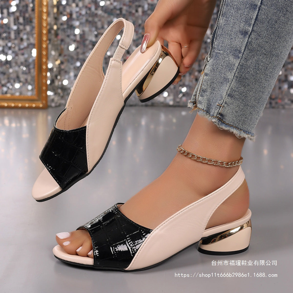 Graceful Orthopedic Sandals for Modern Look