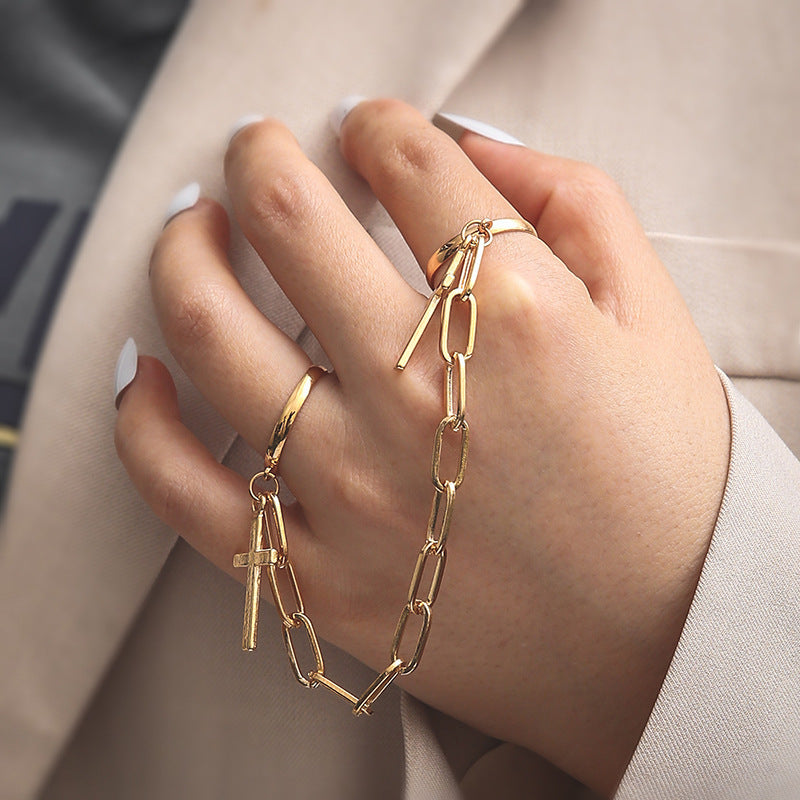 Classic Chain with Timeless Appeal