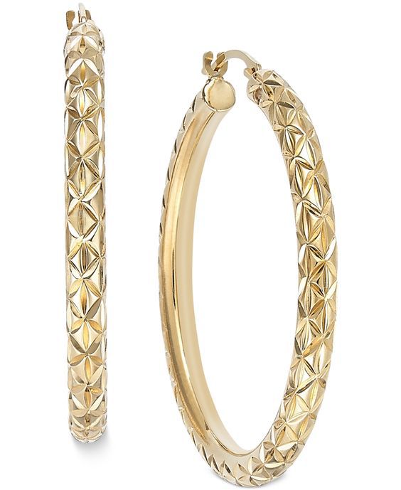 Charming Earring for Any Occasion
