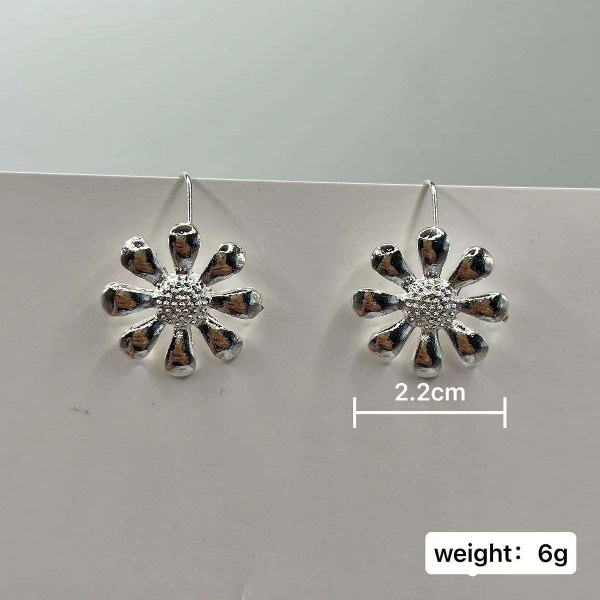 Romantic Silver Earring for Special Moments