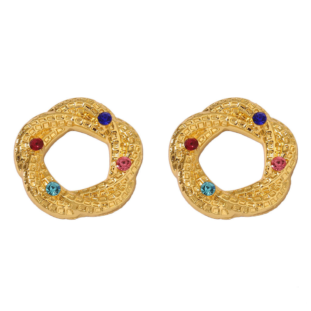 Charming Earring for Any Occasion