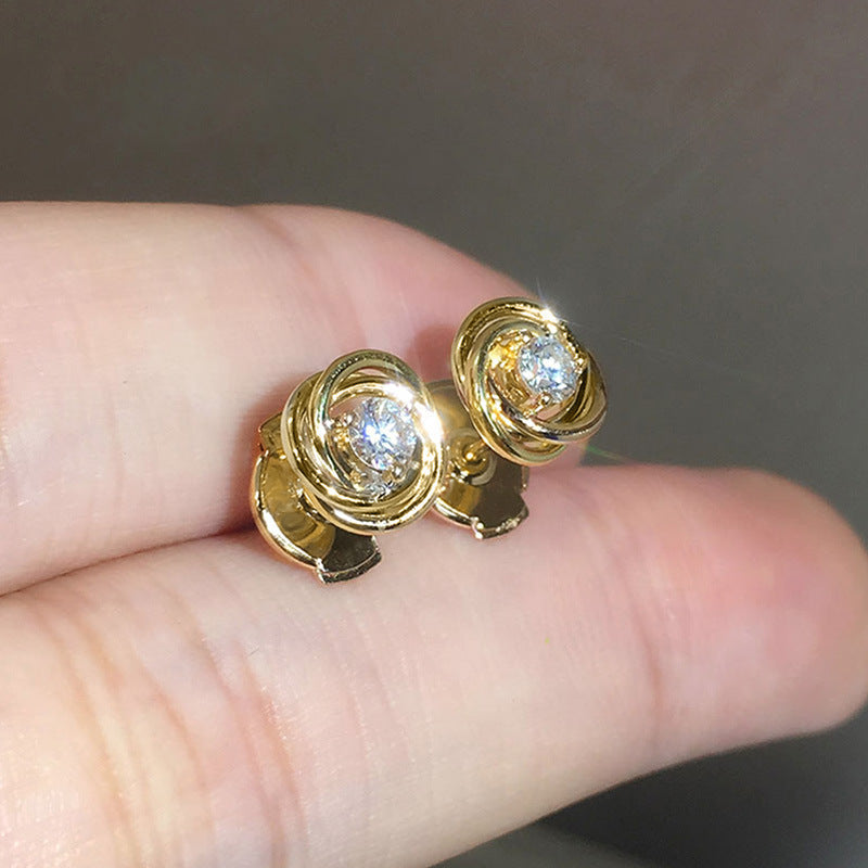 Stunning Gold Earring for Daily Wear