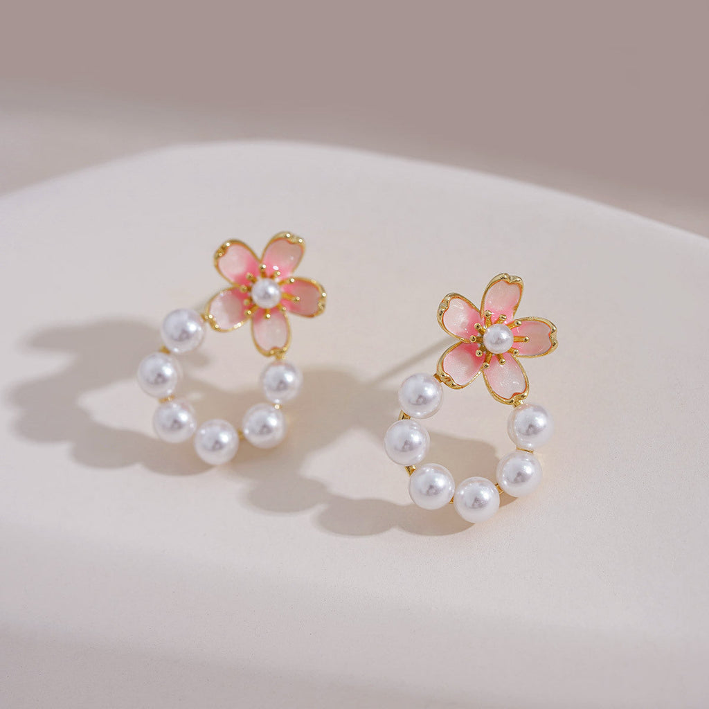 Classic Pearl Earring with Timeless Appeal