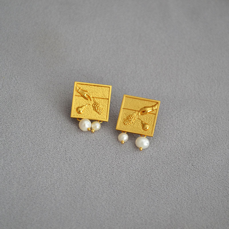 Vintage Handmade Gold Earring