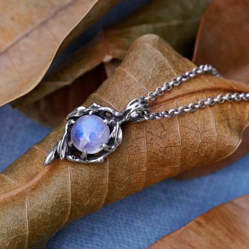 Classic Necklace with Timeless Appeal