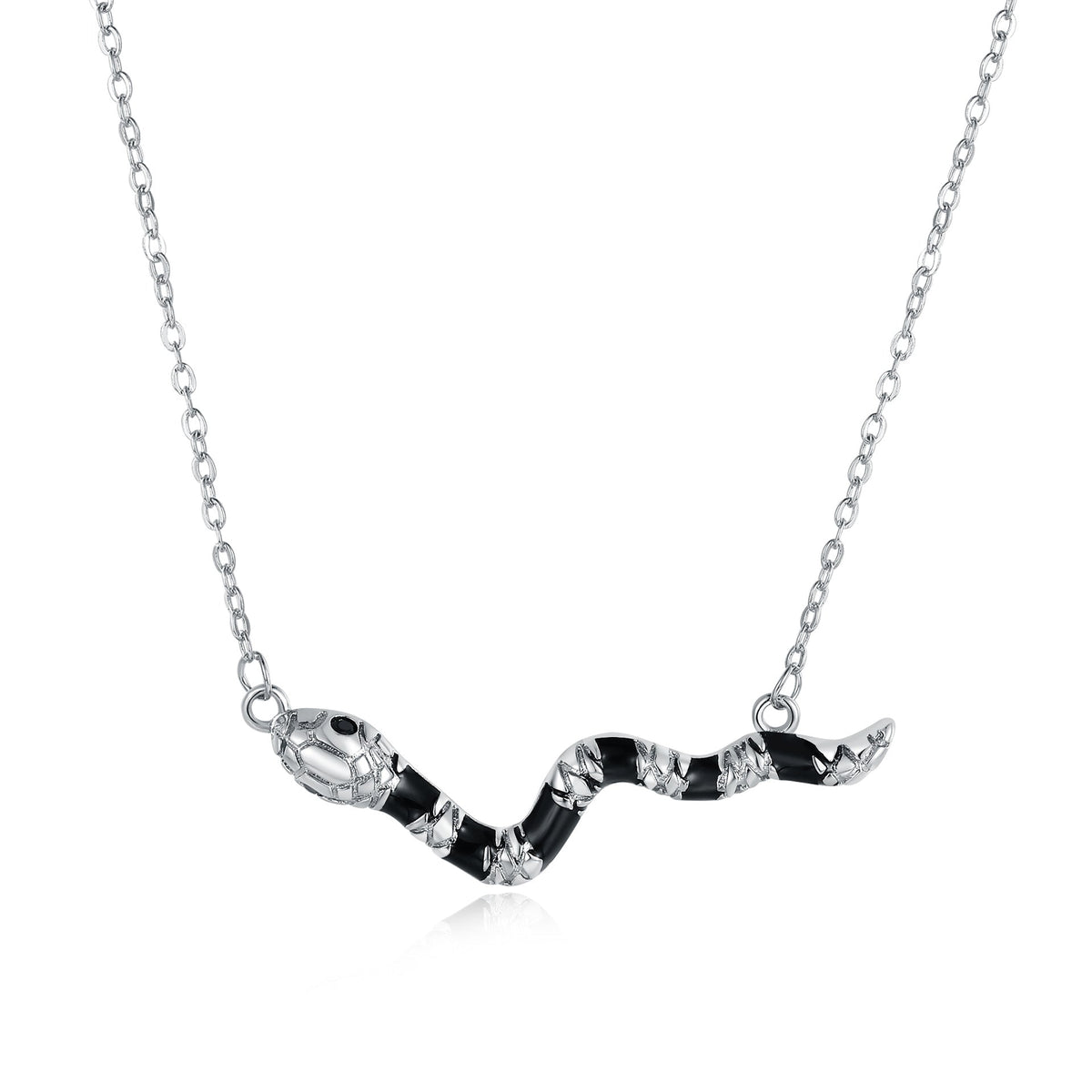 Classic Silver Necklace with Timeless Appeal