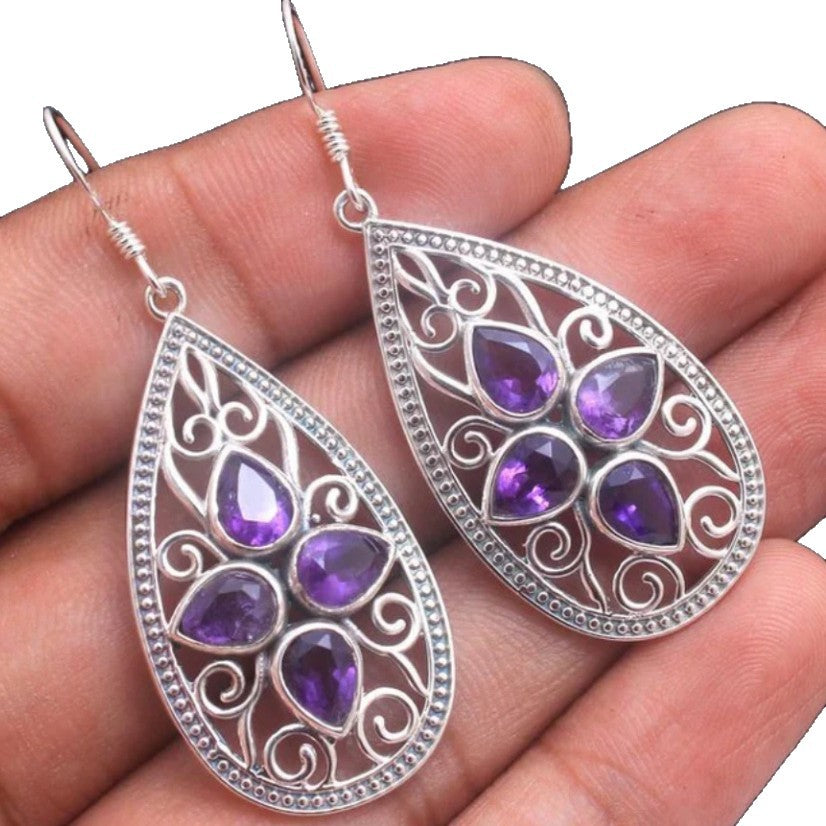 Charming Earring for Any Occasion
