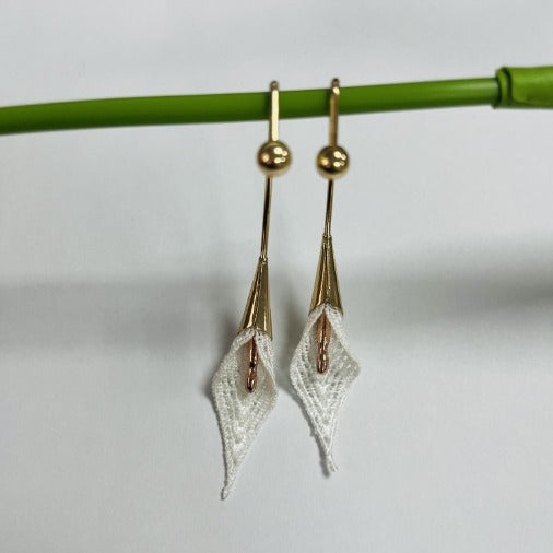 Romantic Earring for Special Moments