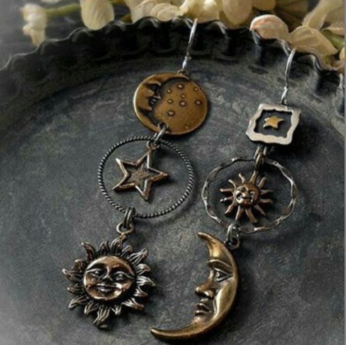 Stunning Earring for Daily Wear