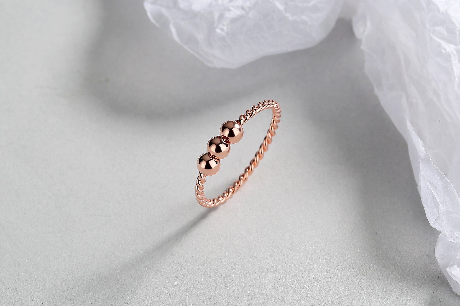 Romantic Gold Ring for Special Moments