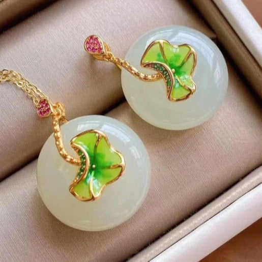 Elegant Silver Necklace for Every Occasion