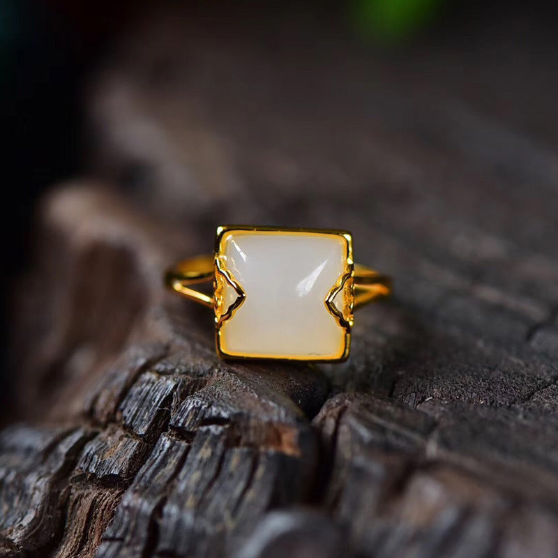 Charming Silver Ring for Any Occasion