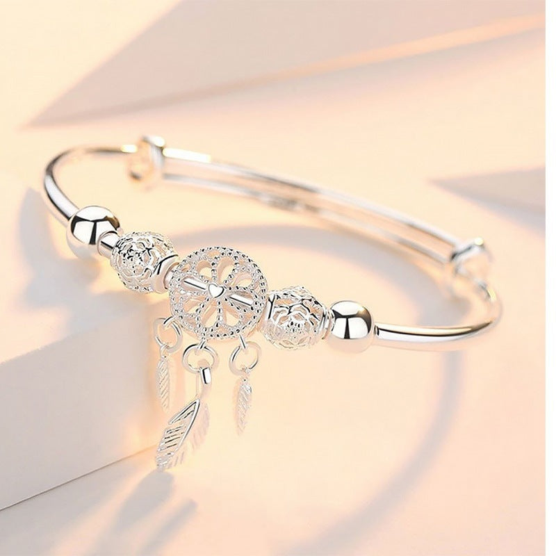 Classic Silver Bracelet with Timeless Appeal