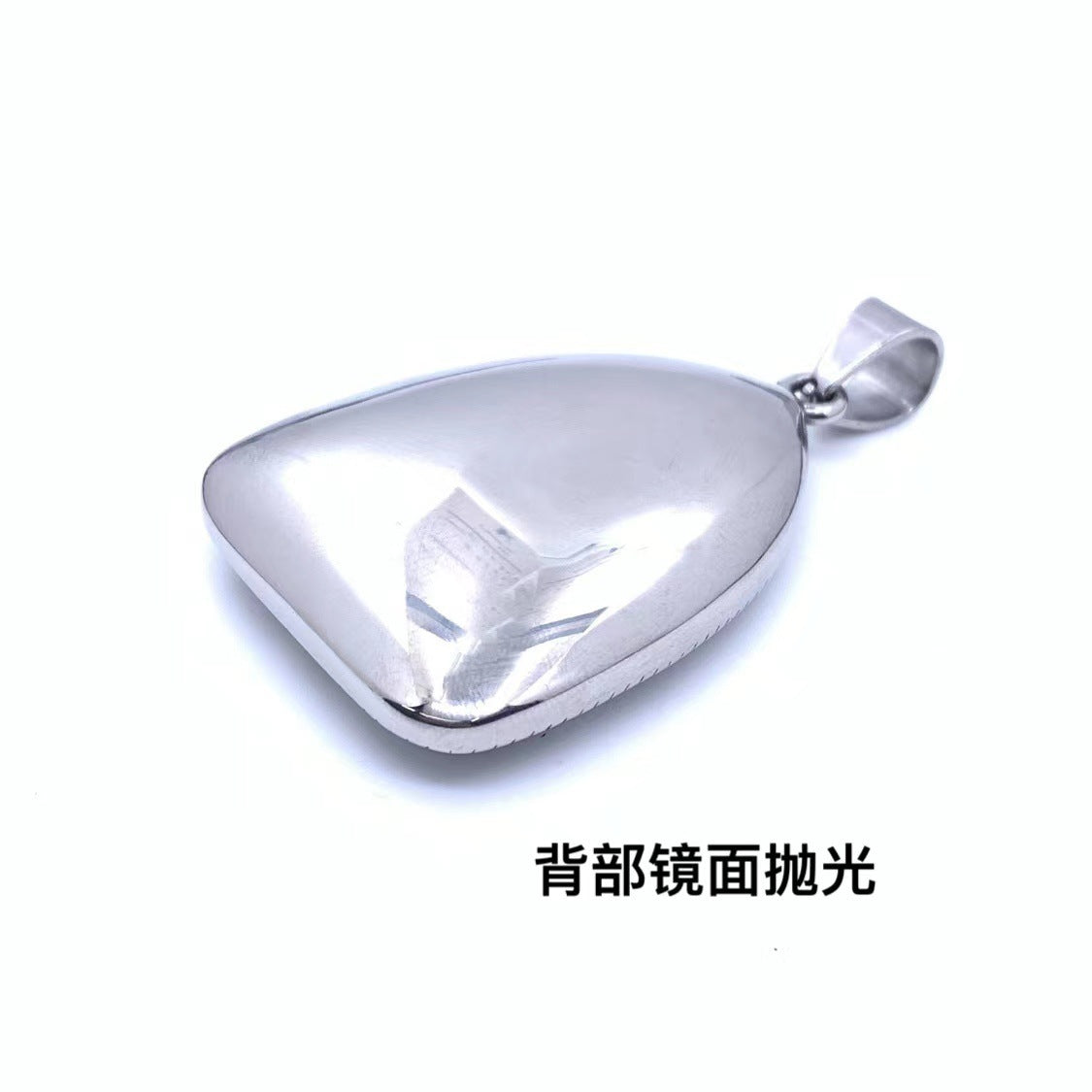 Charming Pendant for Any Occasion