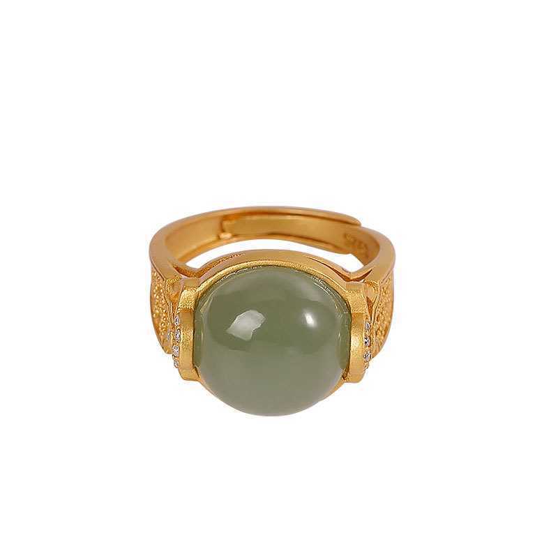 Charming Gold Ring for Any Occasion
