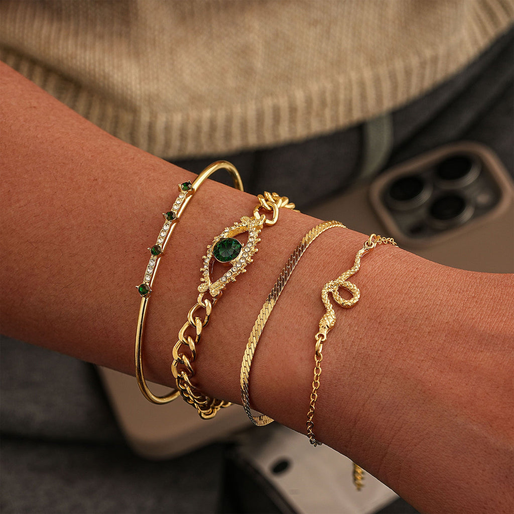 Stunning Set for Daily Wear