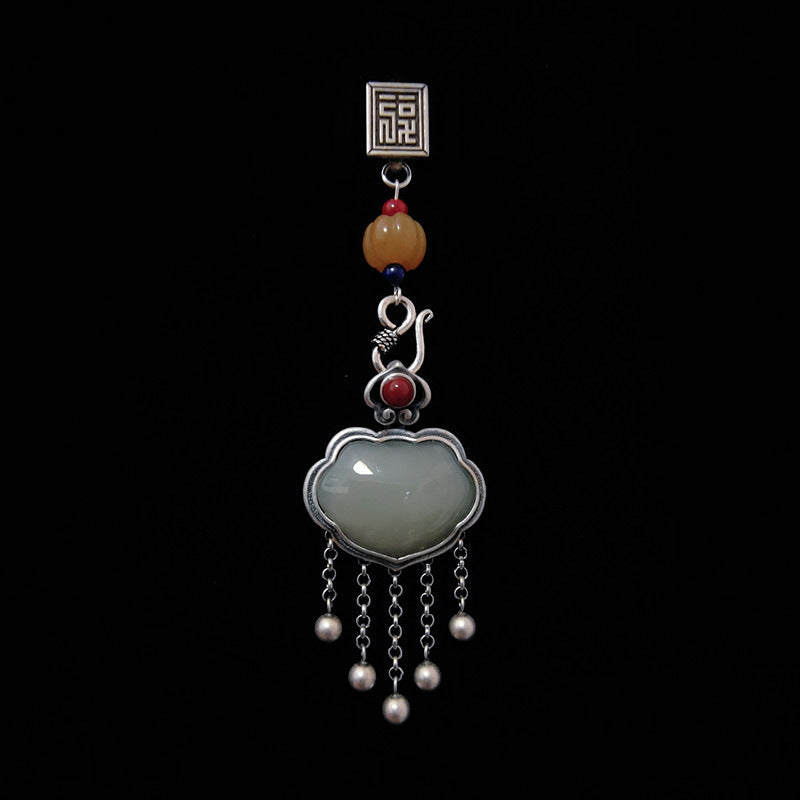 Charming Silver Pendant for Any Occasion