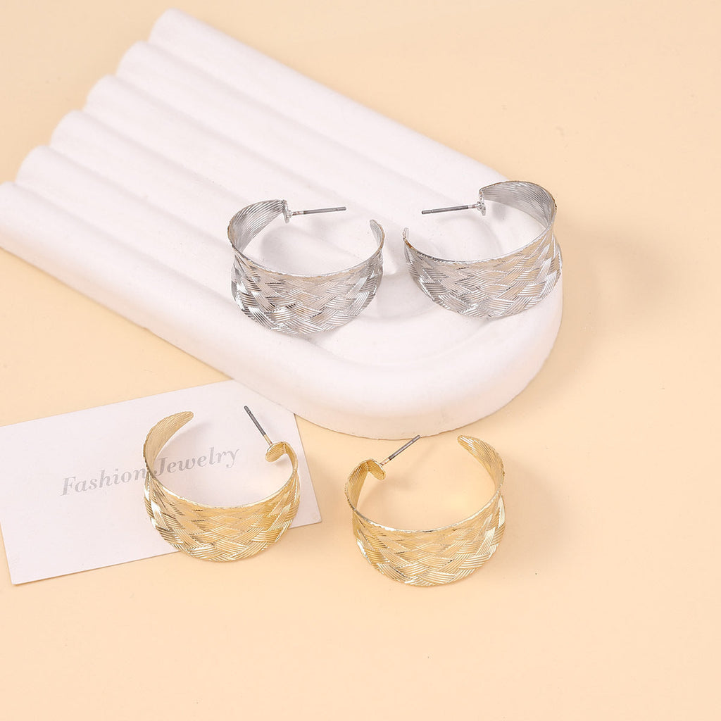 Romantic Earring for Special Moments
