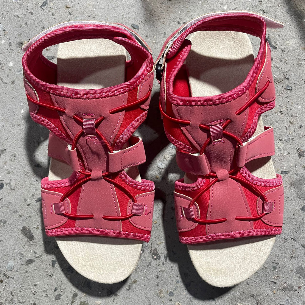 Graceful Orthopedic Sandals for Modern Look